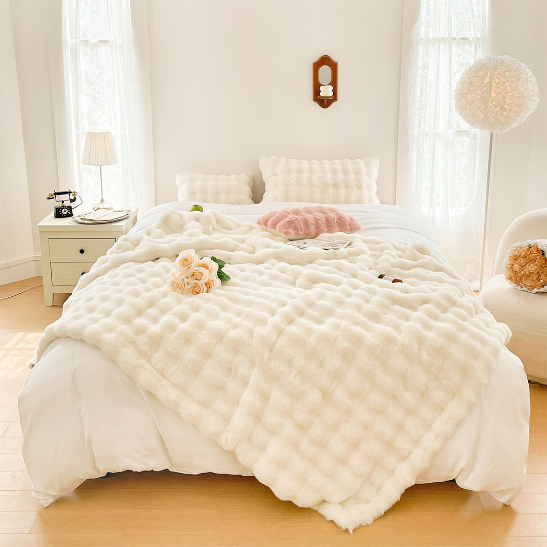 Soga 200Cm Creamy White Fur Fuzzy Super Soft And Cozy Fluffy Throw Blanket, Home, Bed Linen, Throws And Blankets, Blankets, ,  - Nz Depot 2