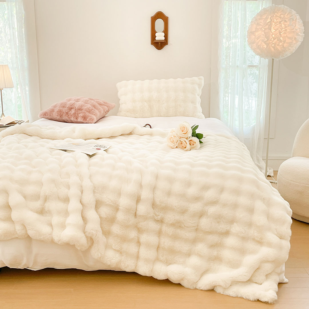 Soga 200Cm Creamy White Fur Fuzzy Super Soft And Cozy Fluffy Throw Blanket, Home, Bed Linen, Throws And Blankets, Blankets, ,  - Nz Depot 3