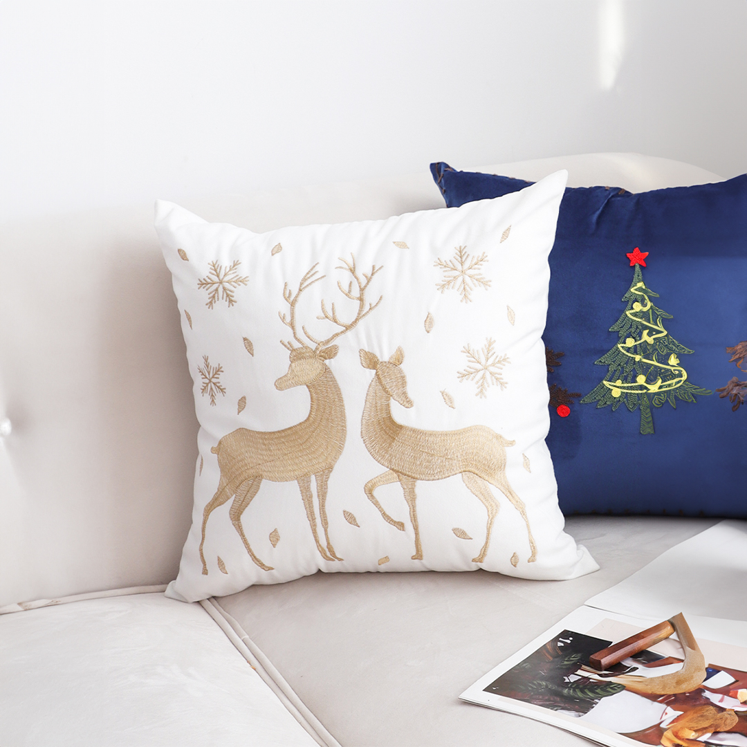 Soga 2X 45Cm Throw Pillow White With Golden Christmas Reindeer Festive Cushion For Cozy Winter Decor, Furniture, Living Room Furniture, Occasional Chairs, , ,  - Nz Depot 4