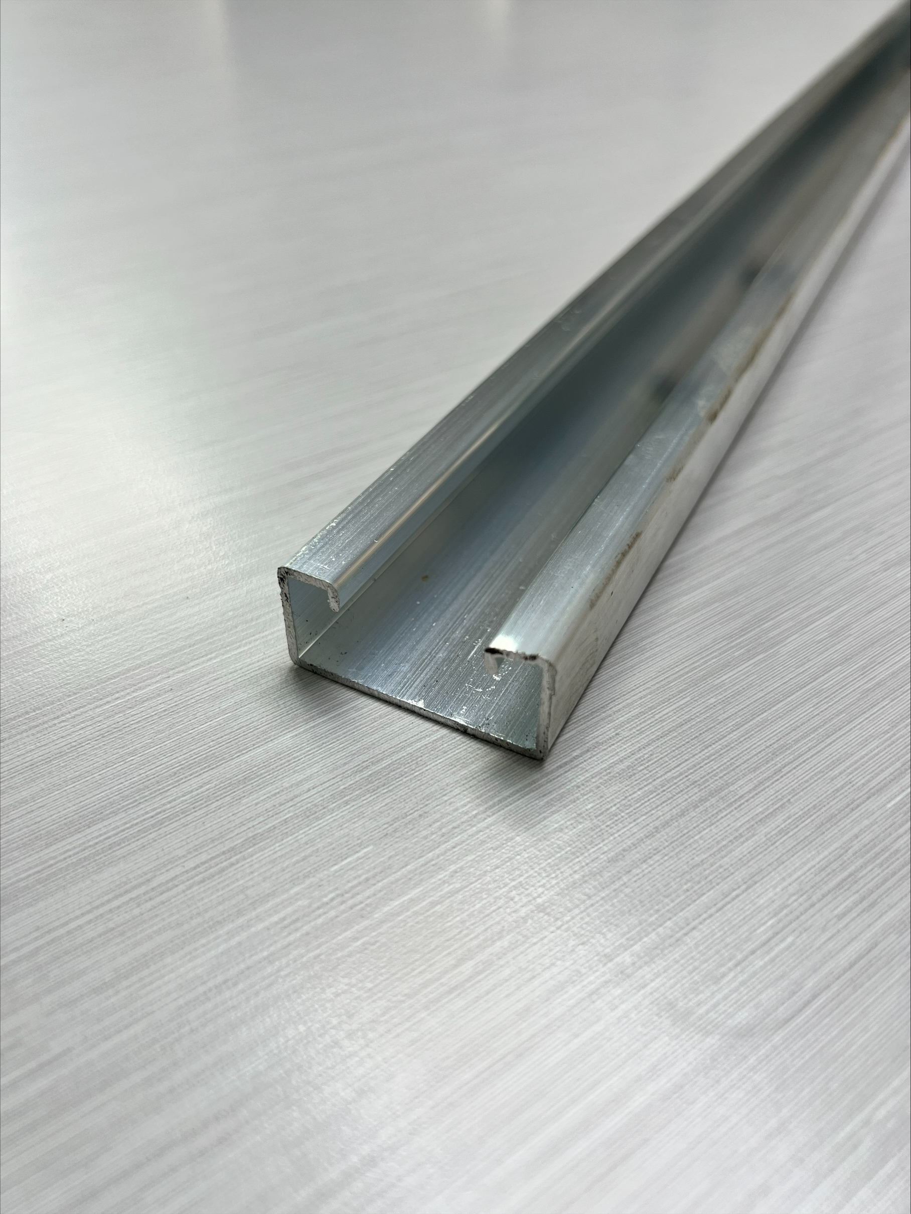 ALUMINIUM CHANNEL, 1M LENGTH -